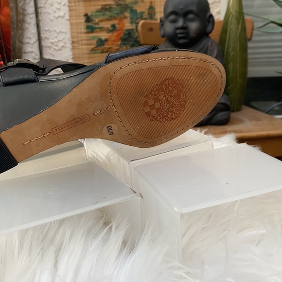 🖤🖤VINCE CAMUTO BLACK WEDGES🖤🖤 - Picture 6 of 6